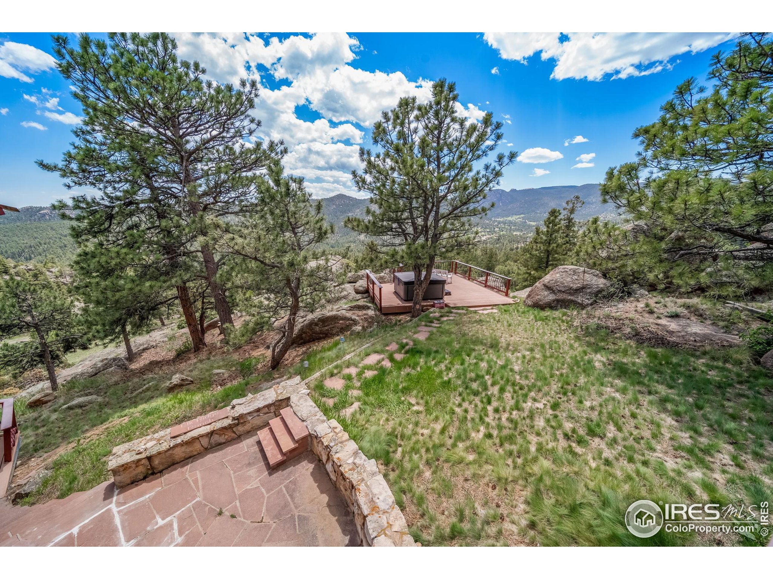 1692 Kiowa Road Lyons, CO 80540 - Photo 32 of 40