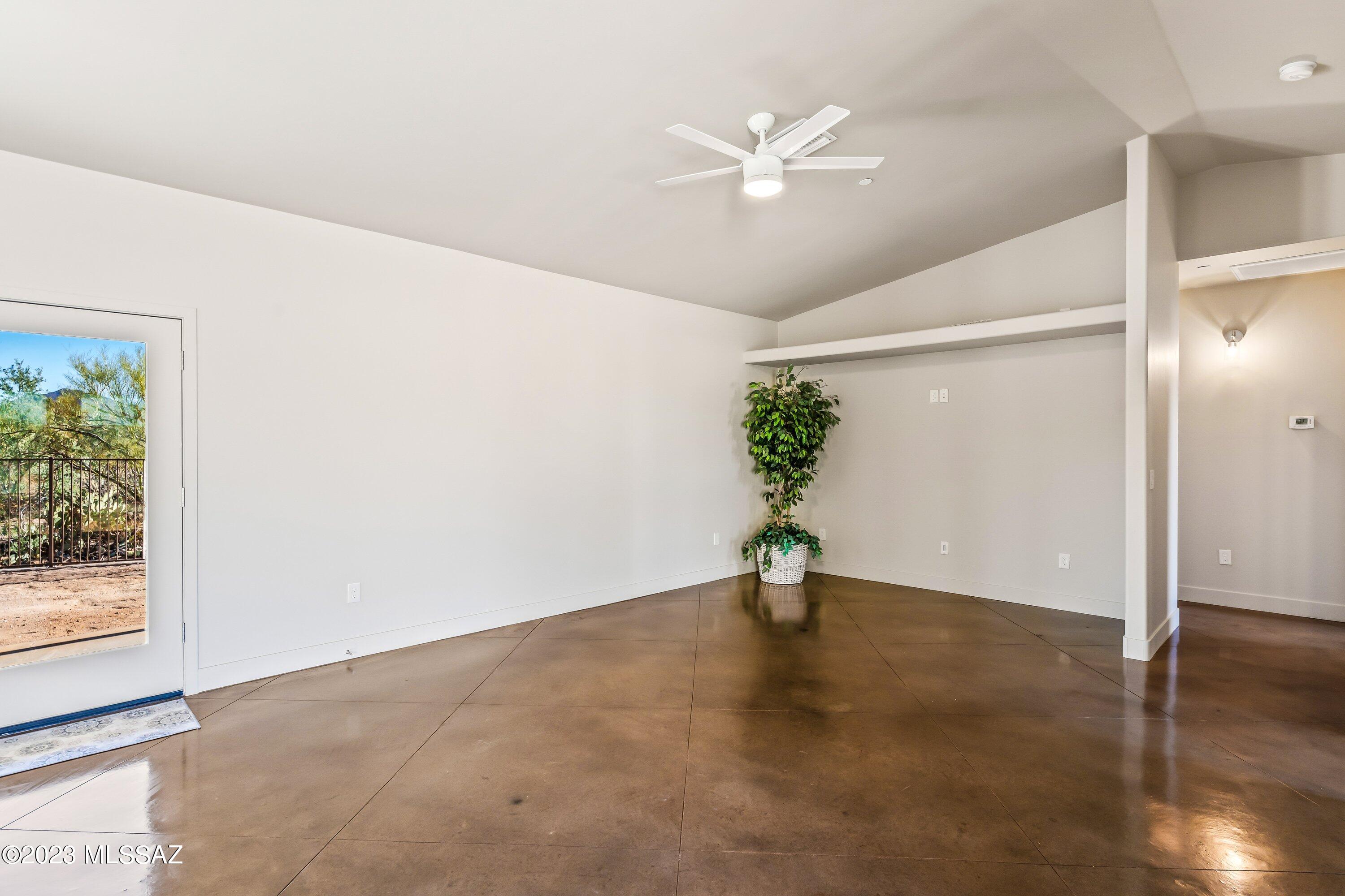 10310 West Rudasill Road Tucson, AZ 85743 - Photo 6 of 30 Rudasill Living Area 2