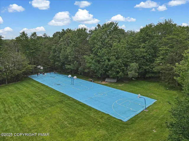 a view of a tennis court