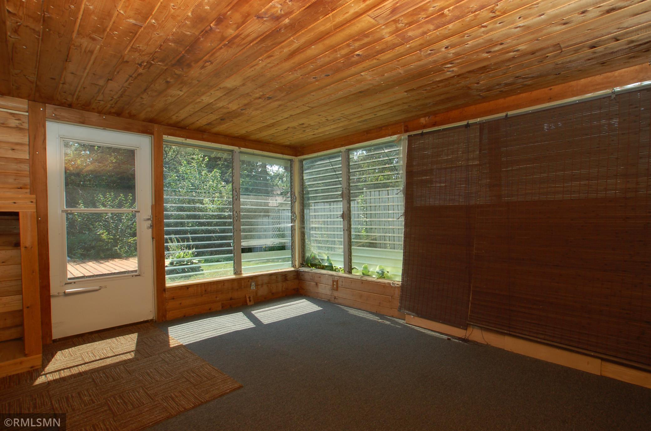 307 Highland Court Southwest Rochester, MN 55902 - Photo 12 of 23