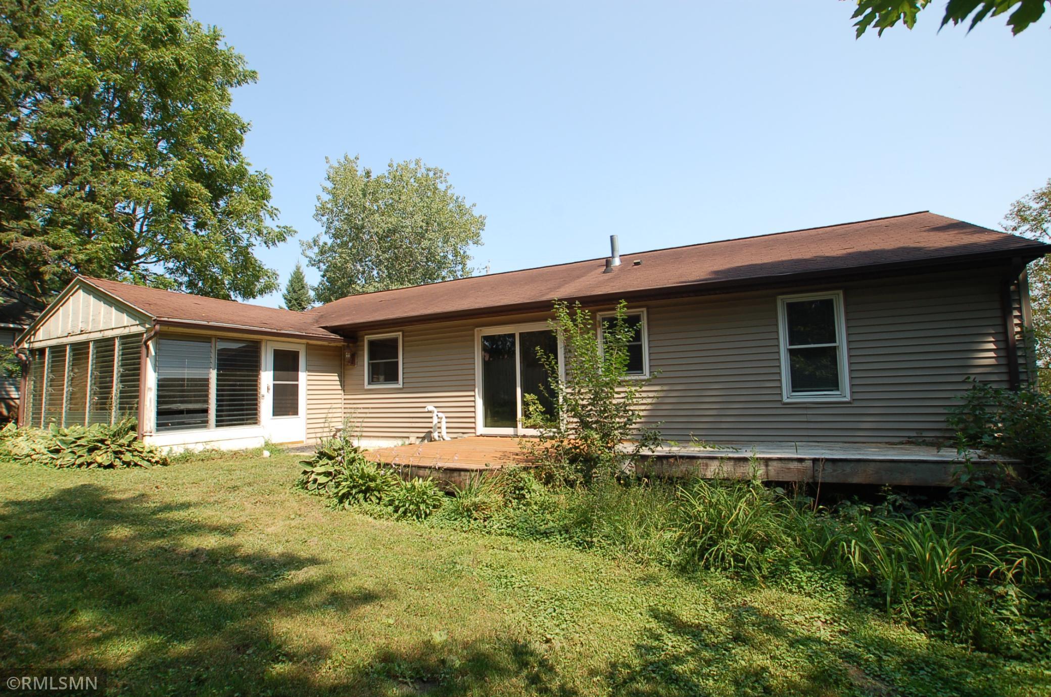 307 Highland Court Southwest Rochester, MN 55902 - Photo 7 of 23
