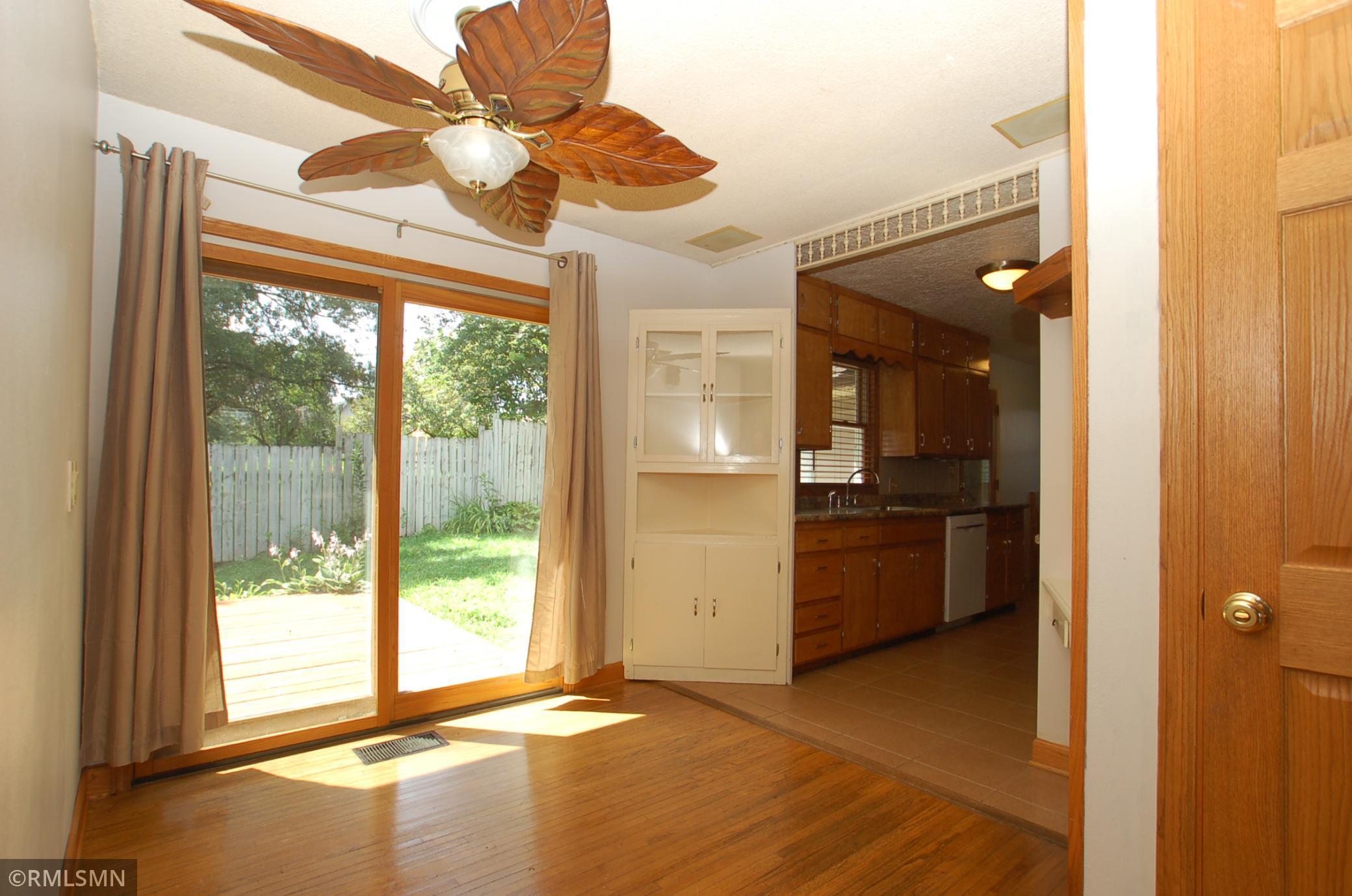 307 Highland Court Southwest Rochester, MN 55902 - Photo 9 of 23