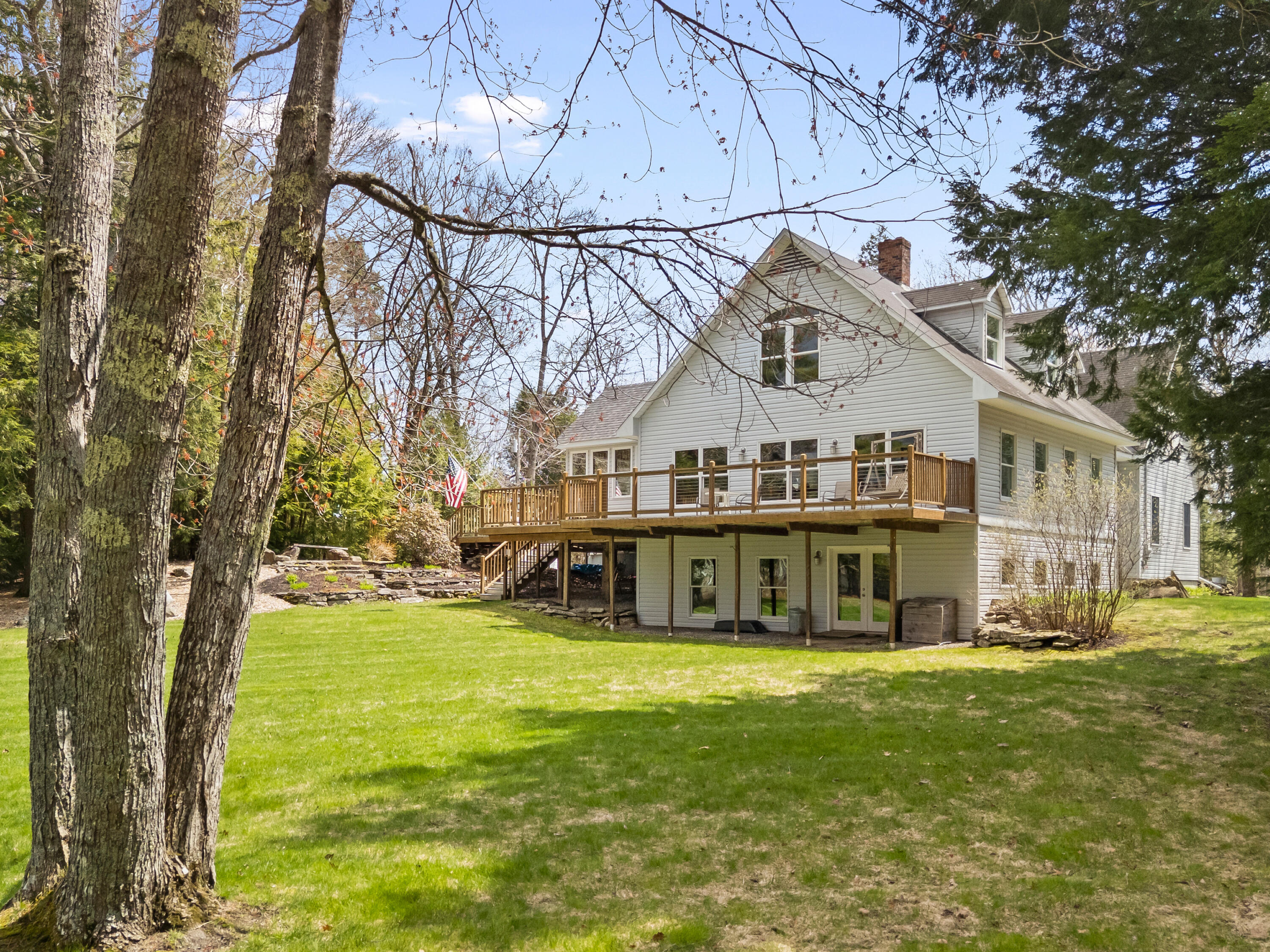 127 Moody's Island Road Nobleboro, ME 04555 - Photo 3 of 27