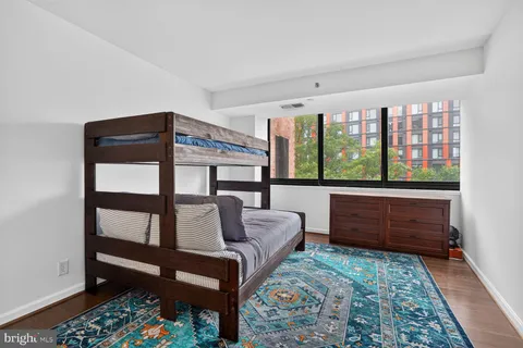 $425,000 | 1805 Crystal Drive, Unit 503S, Arlington, VA 22202