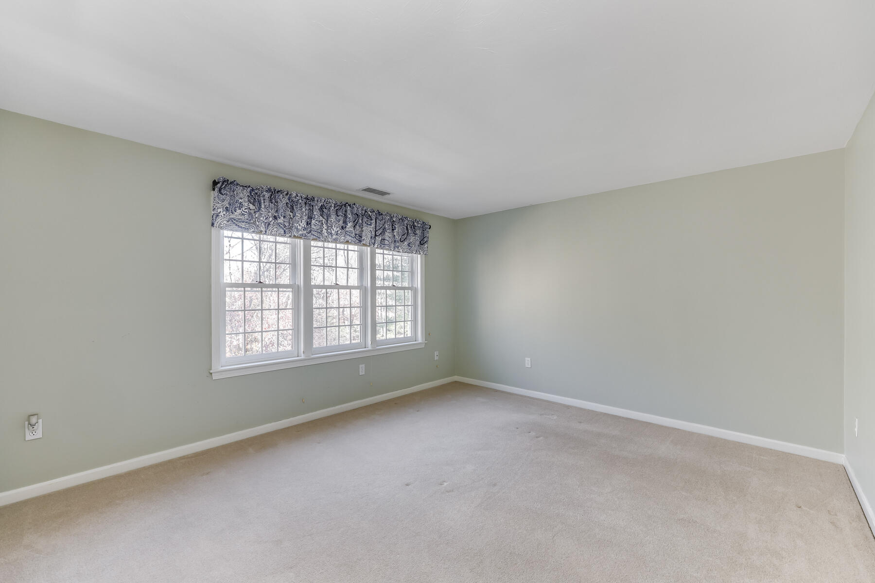 683 Mistic Drive Marstons Mills, MA 02648 - Photo 38 of 50 an empty room with a window