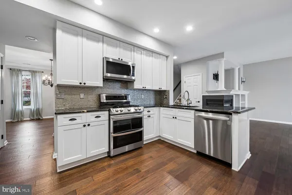 $3,300 | 784 Monument Avenue, Woodbridge, VA 22191