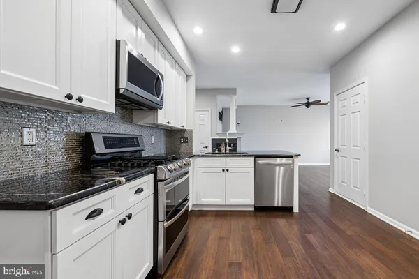 $3,300 | 784 Monument Avenue, Woodbridge, VA 22191