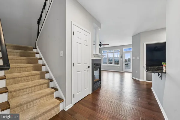 $3,300 | 784 Monument Avenue, Woodbridge, VA 22191