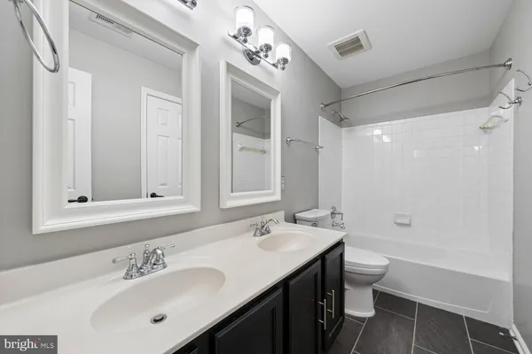 $3,300 | 784 Monument Avenue, Woodbridge, VA 22191