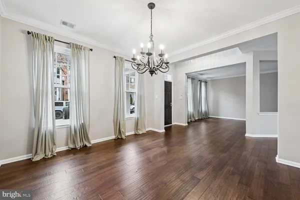 $3,300 | 784 Monument Avenue, Woodbridge, VA 22191