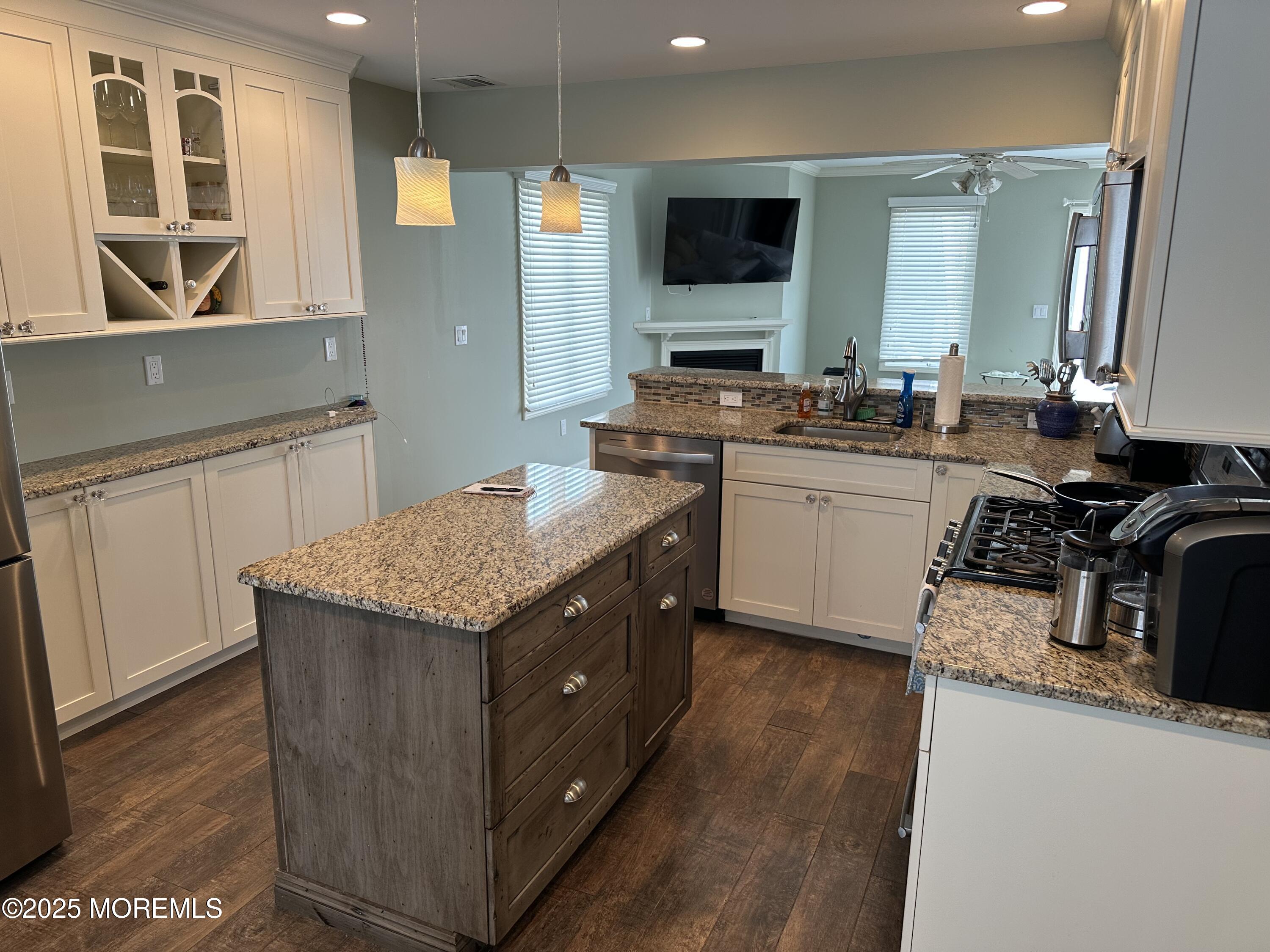 988 Capstan Drive Forked River, NJ 08731 - Photo 3 of 11 IMG_2691