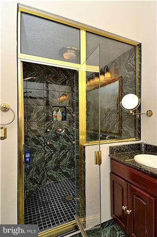 55 Seminary Farm Road Lutherville-Timonium, MD 21093 - Photo 16 of 24 Master Bath