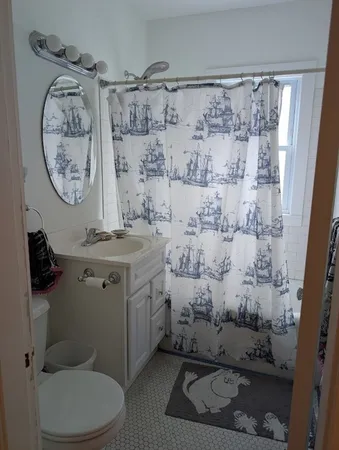 $2,400 | 95 Longfellow Road, Unit 1, Worcester, MA 01602