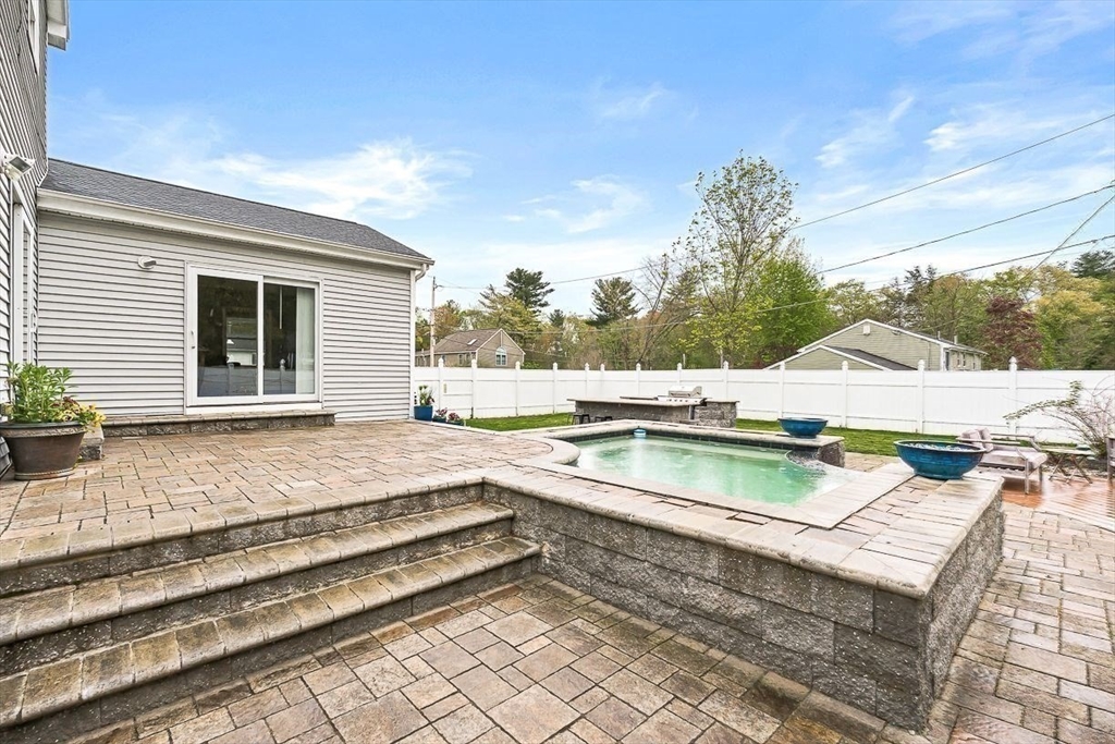 54 McDonald Road Wilmington, MA 01887 - Photo 24 of 29 Gallery Image 24