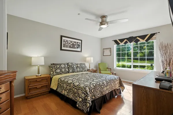 $329,900 | 401 Cromwell Circle, Unit 4, Bartlett, IL 60103