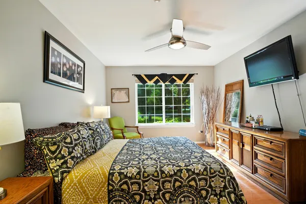 $329,900 | 401 Cromwell Circle, Unit 4, Bartlett, IL 60103