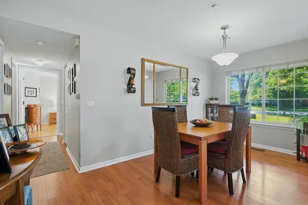 $329,900 | 401 Cromwell Circle, Unit 4, Bartlett, IL 60103