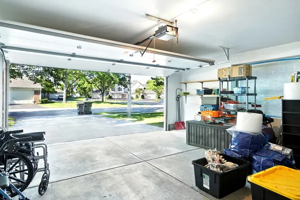 $329,900 | 401 Cromwell Circle, Unit 4, Bartlett, IL 60103