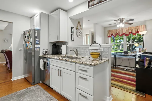 $329,900 | 401 Cromwell Circle, Unit 4, Bartlett, IL 60103