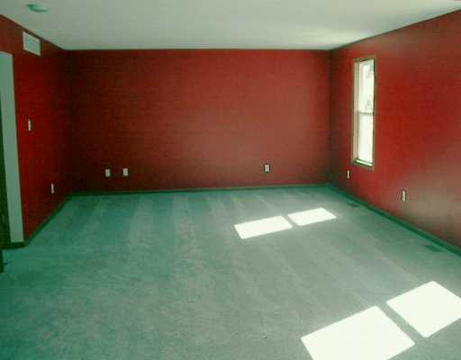 355 North Branch Road Oakdale, PA 15071 - Photo 6 of 7 Den/Family/Great Room.