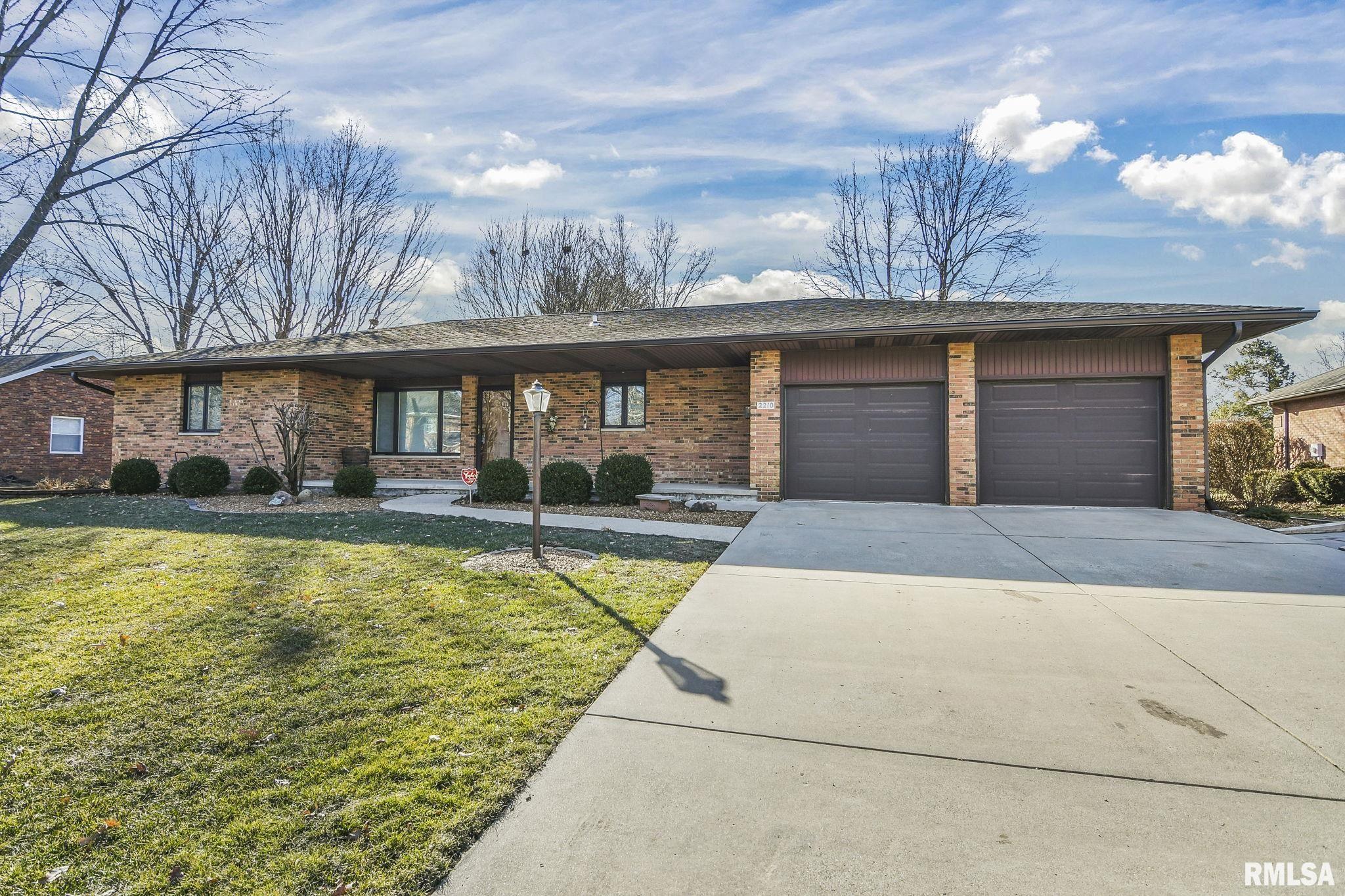2210 Huntleigh Road Springfield, IL 62704 - Photo 1 of 41