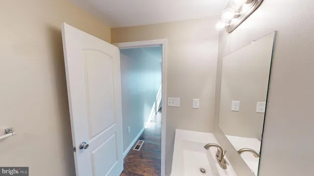 $479,900 | 5014 Nicholas Road, Waldorf, MD 20601