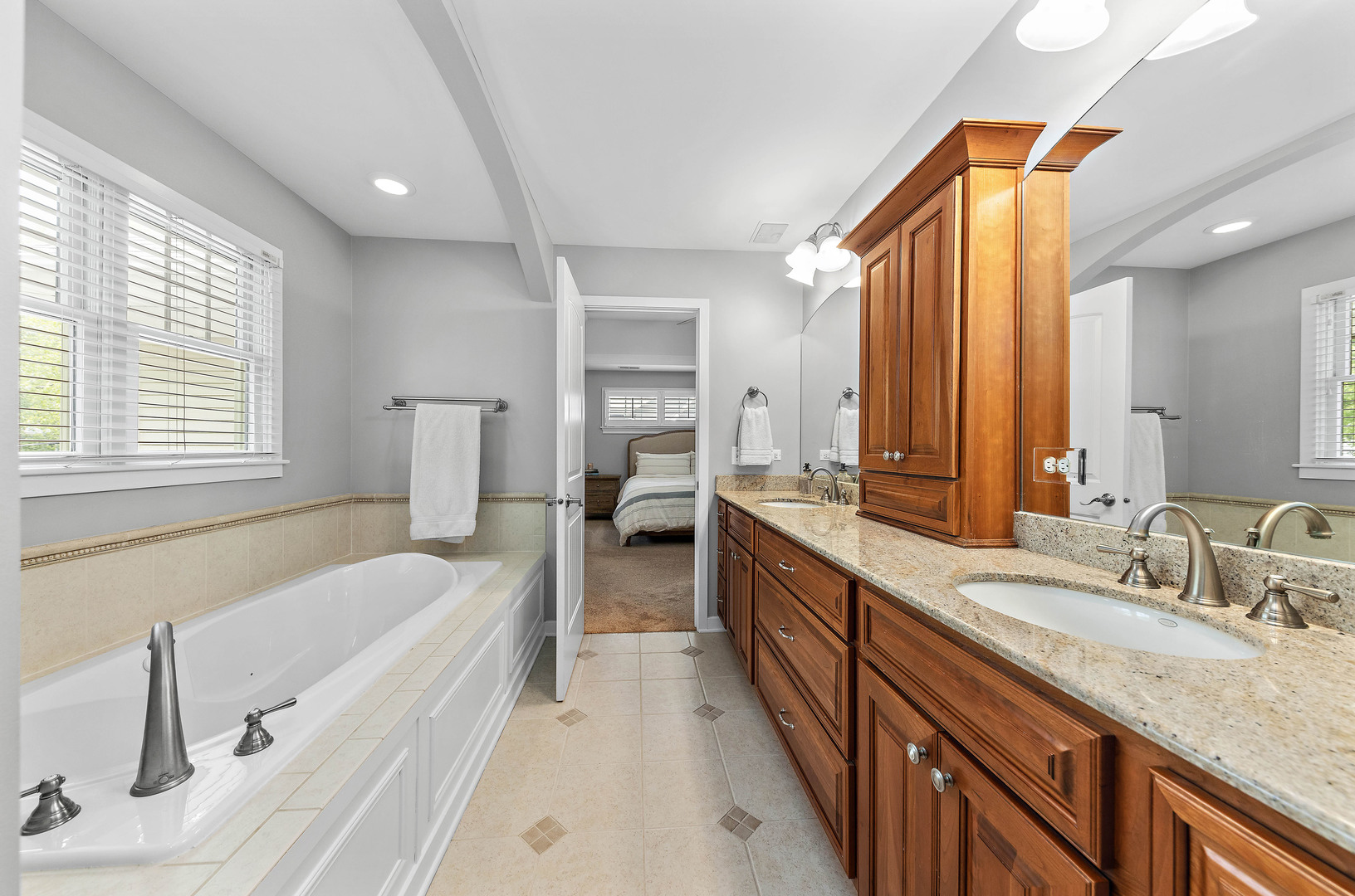 1231 North Webster Street Naperville, IL 60563 - Photo 15 of 36