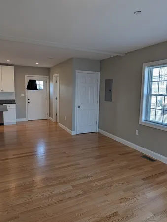 $2,800 | 207 Winthrop Street, Unit 1, Quincy, MA 02169