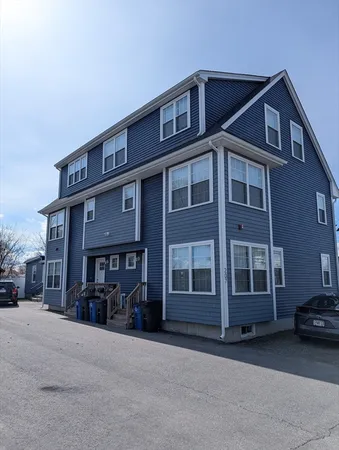 $2,800 | 207 Winthrop Street, Unit 1, Quincy, MA 02169
