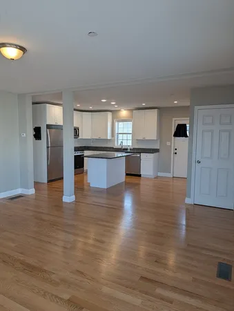 $2,800 | 207 Winthrop Street, Unit 1, Quincy, MA 02169