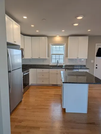 $2,800 | 207 Winthrop Street, Unit 1, Quincy, MA 02169