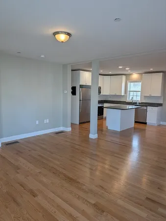 $2,800 | 207 Winthrop Street, Unit 1, Quincy, MA 02169