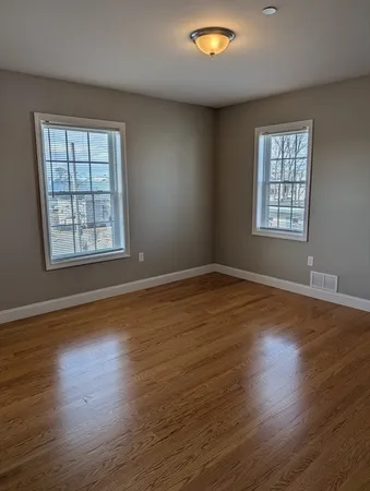 $2,800 | 207 Winthrop Street, Unit 1, Quincy, MA 02169