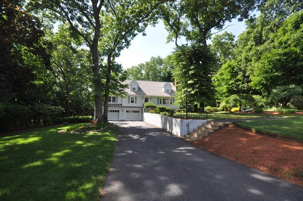 2 Reeves Road Bedford, MA 01730 - Photo 3 of 35 Gallery Image 3