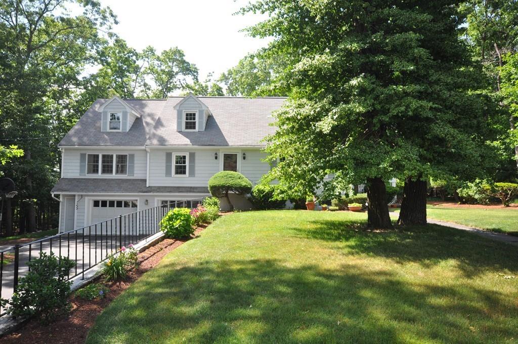 2 Reeves Road Bedford, MA 01730 - Photo 4 of 35 Gallery Image 4