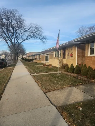 $181,900 | 8151 South Commercial Avenue, Chicago, IL 60617