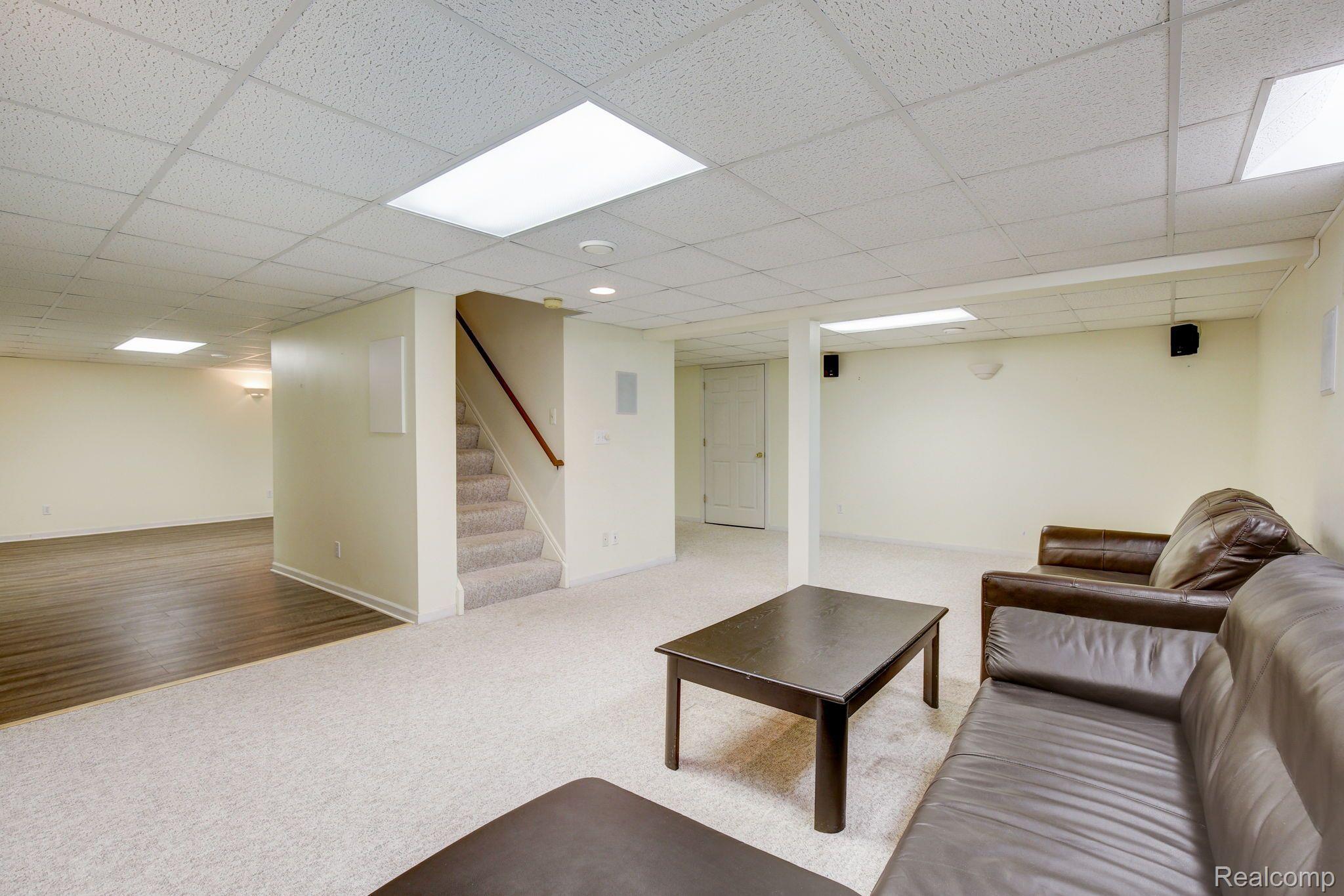41773 Waterfall Road Northville, MI 48168 - Photo 42 of 55