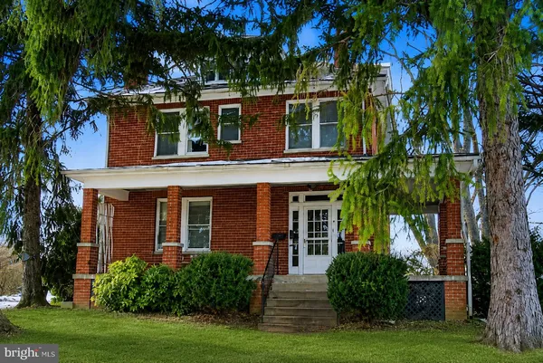 $880,000 | 715 Valley View Avenue Southwest, Leesburg, VA 20175