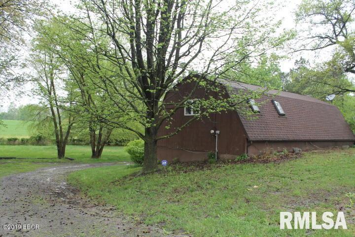 13081 North Greenbriar Road Carterville, IL 62918 - Photo 6 of 26 Gallery Image 6