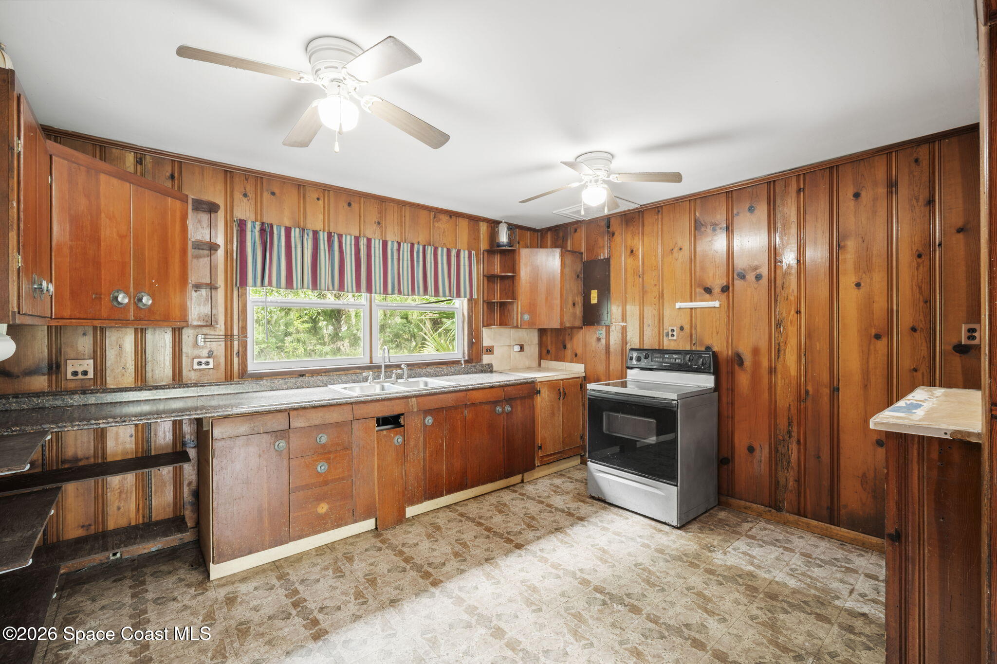 1890 Cox Road Cocoa, FL 32926 - Photo 13 of 30 16-web-or-mls-COX.40_1