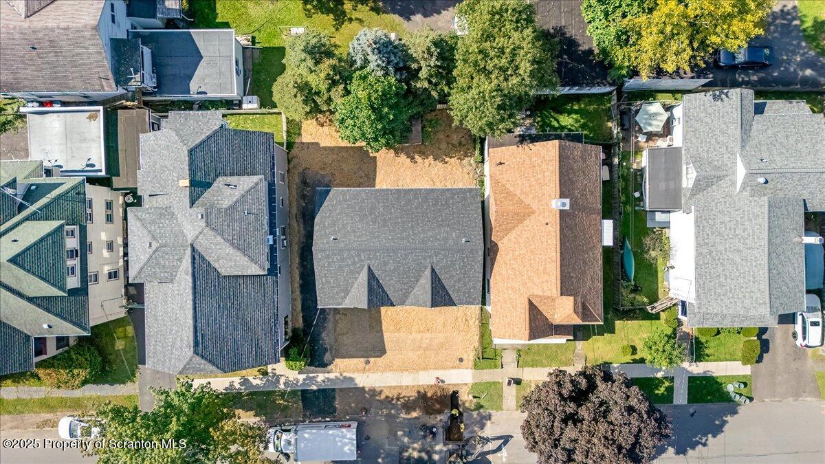 820 822 Delaware Street Scranton, PA 18509 - Photo 37 of 48 an aerial view of multiple house
