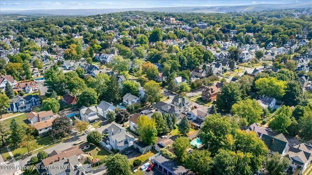 $2,000 | 820 822 Delaware Street, Scranton, PA 18509