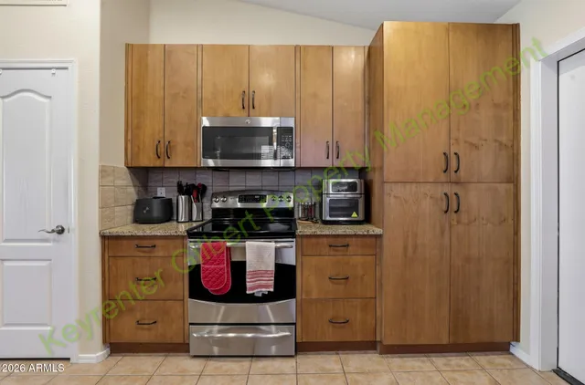 $2,900 | 5450 West Saragosa Street, Chandler, AZ 85226