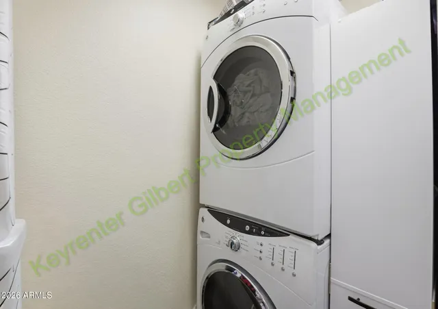 $2,900 | 5450 West Saragosa Street, Chandler, AZ 85226