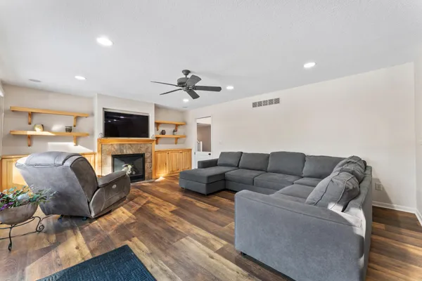 $750,000 | 6320 Oak Meadow Lane Northwest, Rochester, MN 55901