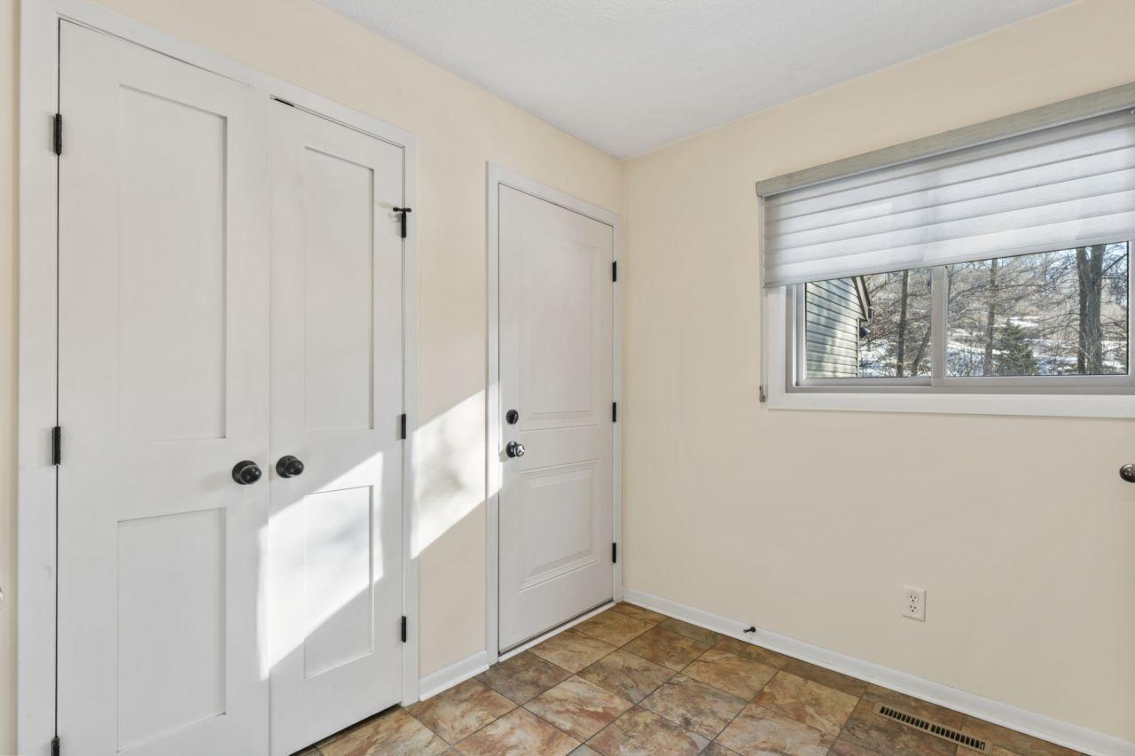 6320 Oak Meadow Lane Northwest Rochester, MN 55901 - Photo 32 of 53