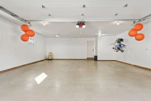 $750,000 | 6320 Oak Meadow Lane Northwest, Rochester, MN 55901