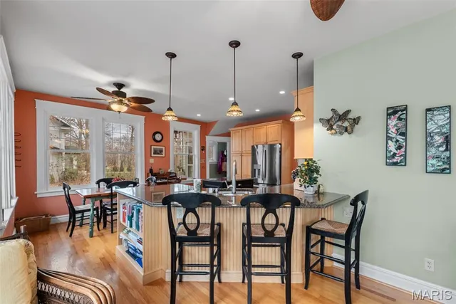 $860,000 | 321 South Elm Avenue, Webster Groves, MO 63119