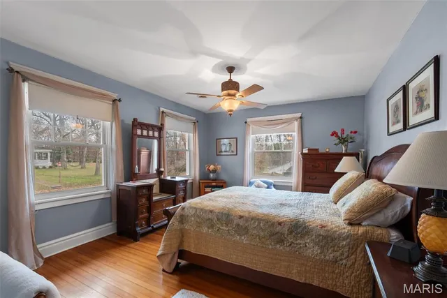 $860,000 | 321 South Elm Avenue, Webster Groves, MO 63119