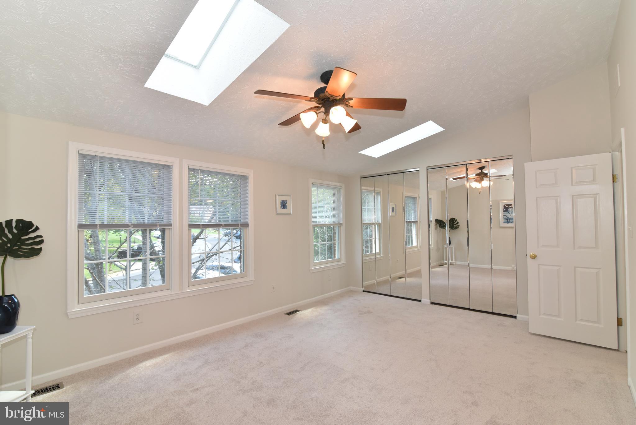 1537 Autumn Ridge Circle Reston, VA 20194 - Photo 15 of 43 Primary Bedroom